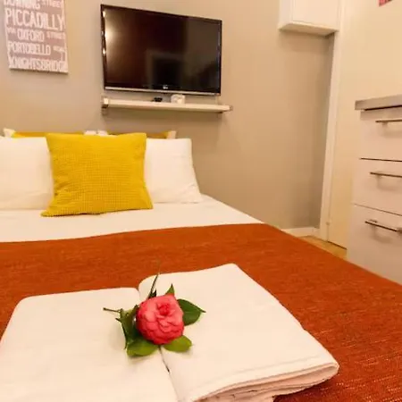 Downtown Twins Ii - Center *