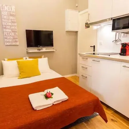 Downtown Twins Ii - Center *