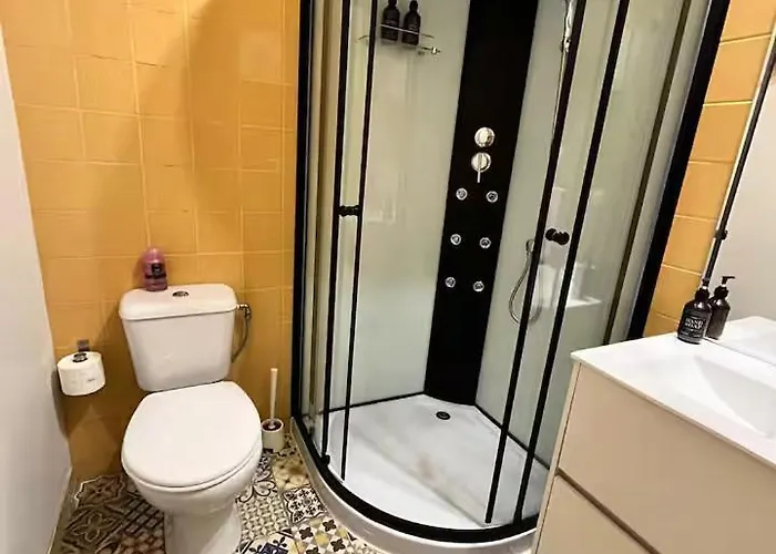 Downtown Twins Ii - Center *